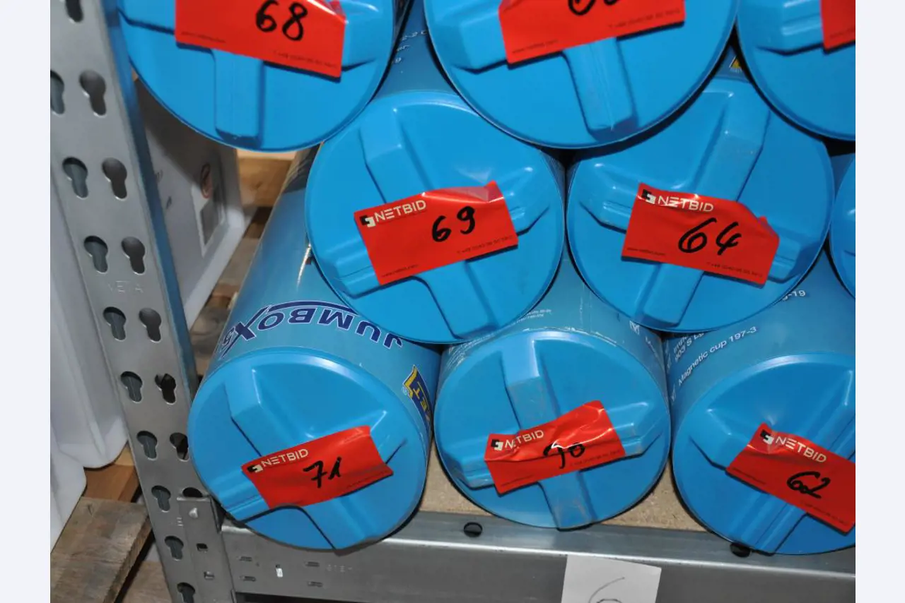 Máquinas, ferramentas, mercadorias / equipamento de oficina do ambiente<br> Comércio automóvel / serviço de pneus-13